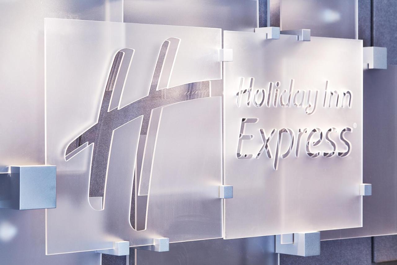 Holiday Inn Express - Nyc Brooklyn - Sunset Park By Ihg Ню Йорк Екстериор снимка